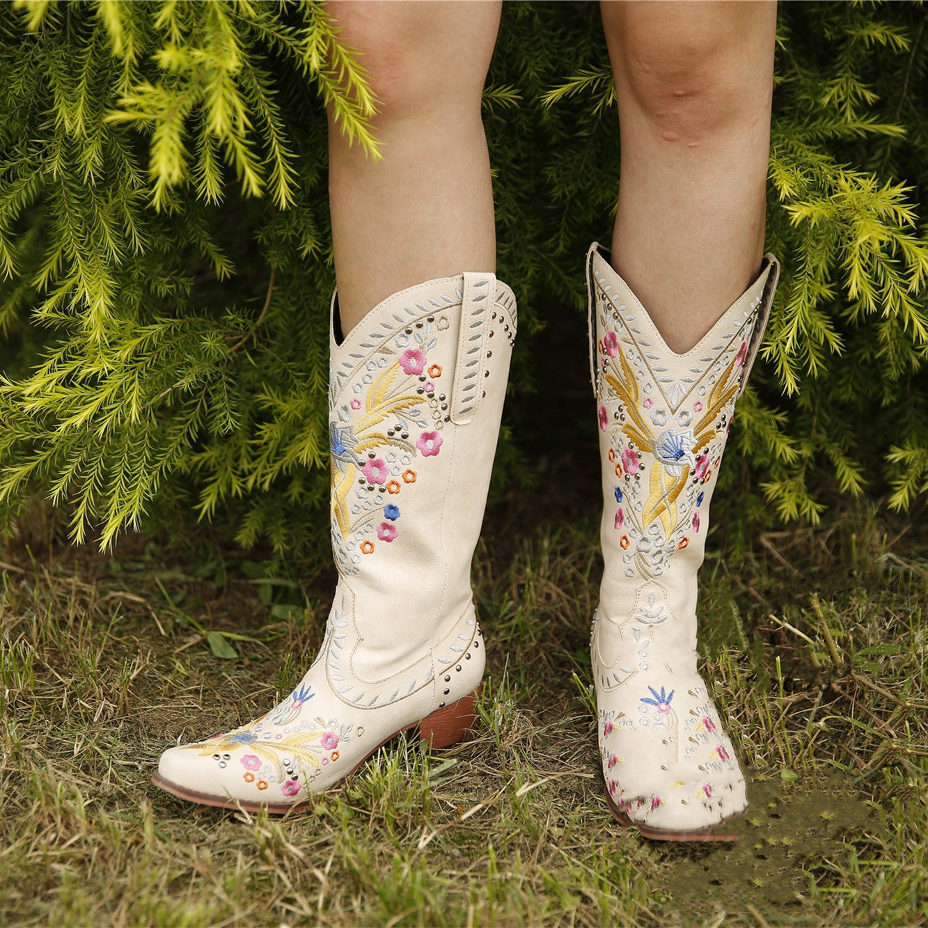 Mid-Heel Ethnic Embroidered Mid-Tube Women's Boots