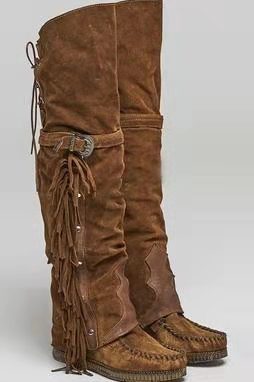 Fringed lady's boot