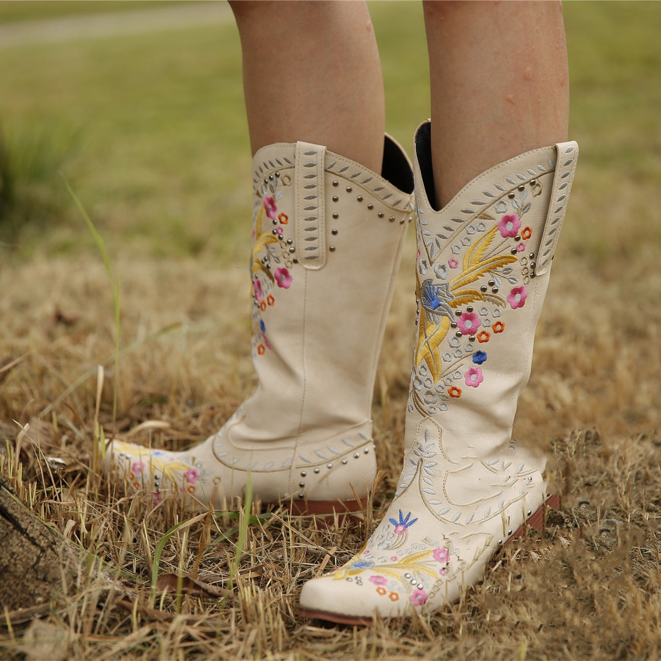 Mid-Heel Ethnic Embroidered Mid-Tube Women's Boots